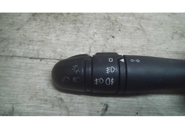 Перемикач світла, перемикач підрульовий, перемикач поворотів, лівий Renault Espace IV, Laguna II, Trafic II, Vel Satis, 7701059356, 7701048913, 8200420148